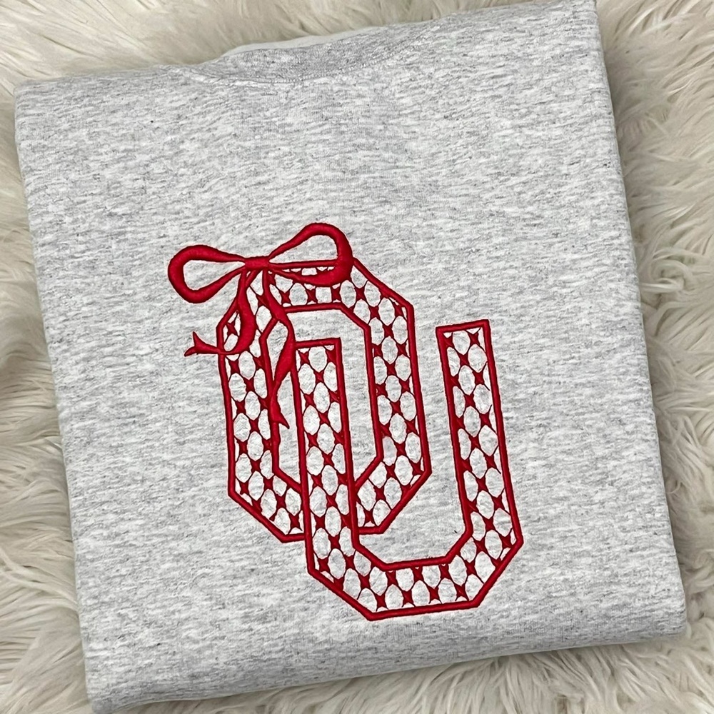 Gildan Heather Gray Oklahoma Sooners with Red and White Pattern
